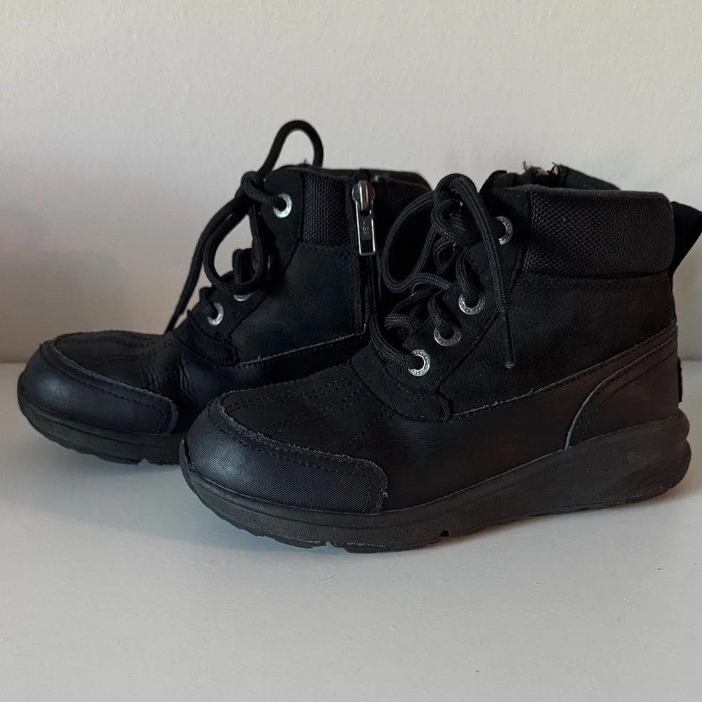 UGG Boy’s Emmett Duck Boot Snow - Picture 4 of 8